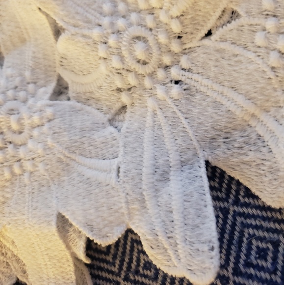 Blouse - Picture 3 of 4